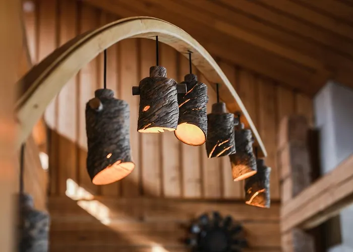 Sunday Morning Hotel *