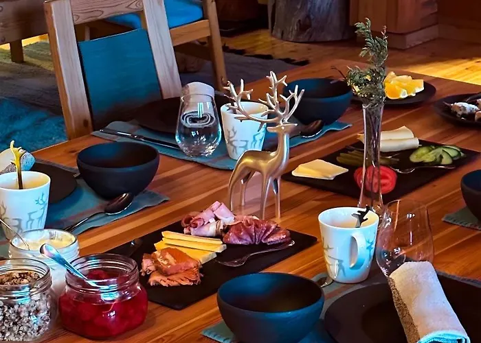 Hotel Sunday Morning *