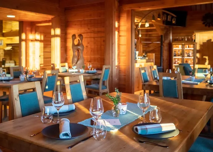 Hotel Sunday Morning